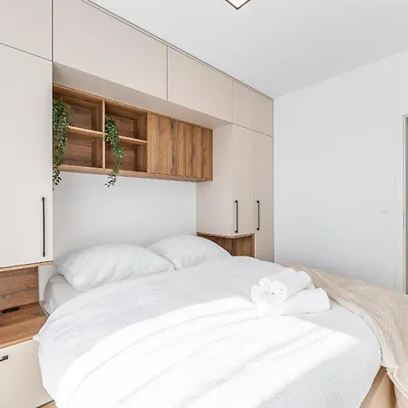 Brand New With Balcony - Center Lägenhet Košice
