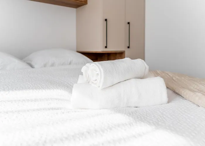 Appartamento Brand New With Balcony - Center *